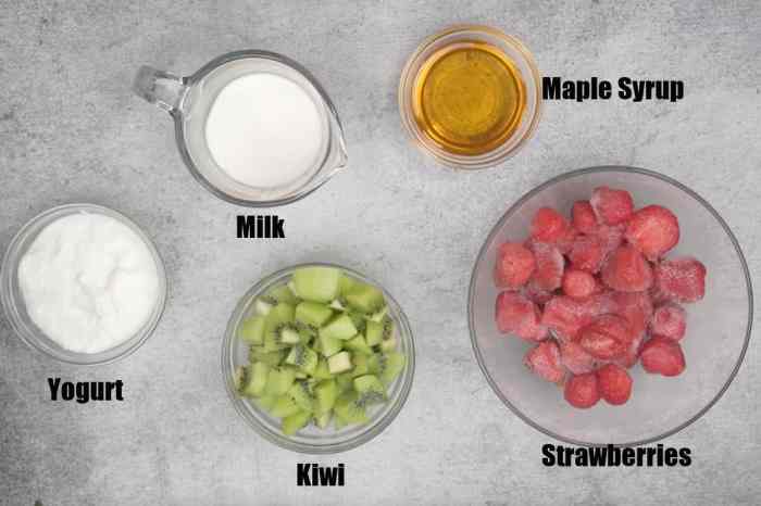 Kiwi quencher tropical smoothie ingredients